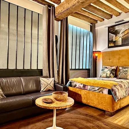 Apartment Design Notre Dame & Comfortable Short Breaks Paris
